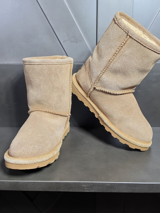 BearPaw Other - Bear Paw Classic Kids 3 Shearling Lined Short Boot - Tan Suede